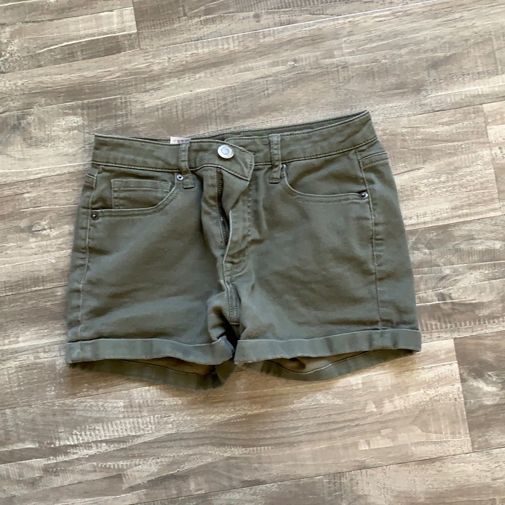 Aeropostale midi shorts